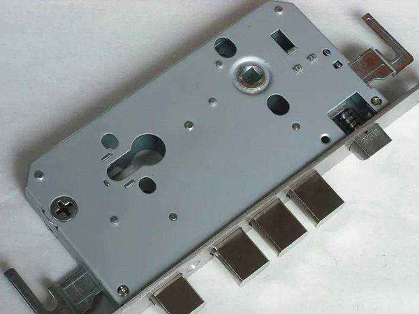 宝安24小时上门开锁公司